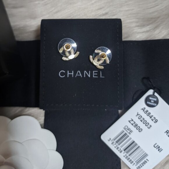 17V Authentic CHANEL Classic Mini CC Earrings - Picture 7 of 12